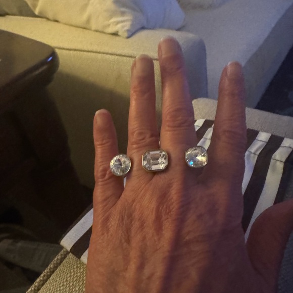 Henri Bendel silver triple adjustable knuckle ring with crystal stones, dust bag - Picture 3 of 3